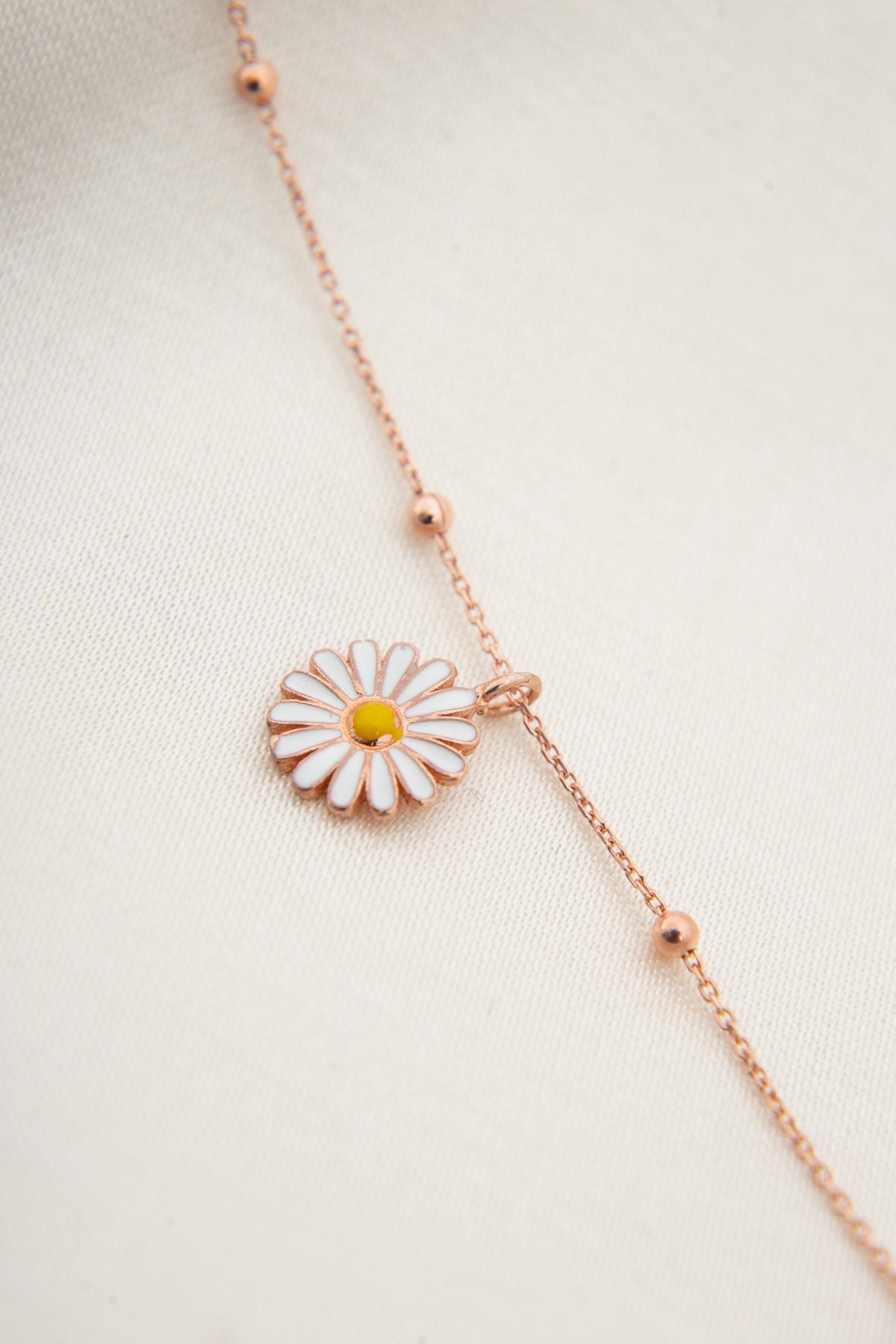 Wholesale Women's 925 Sterling Silver Daisy Anklet with Enameled Details and Ball Chain