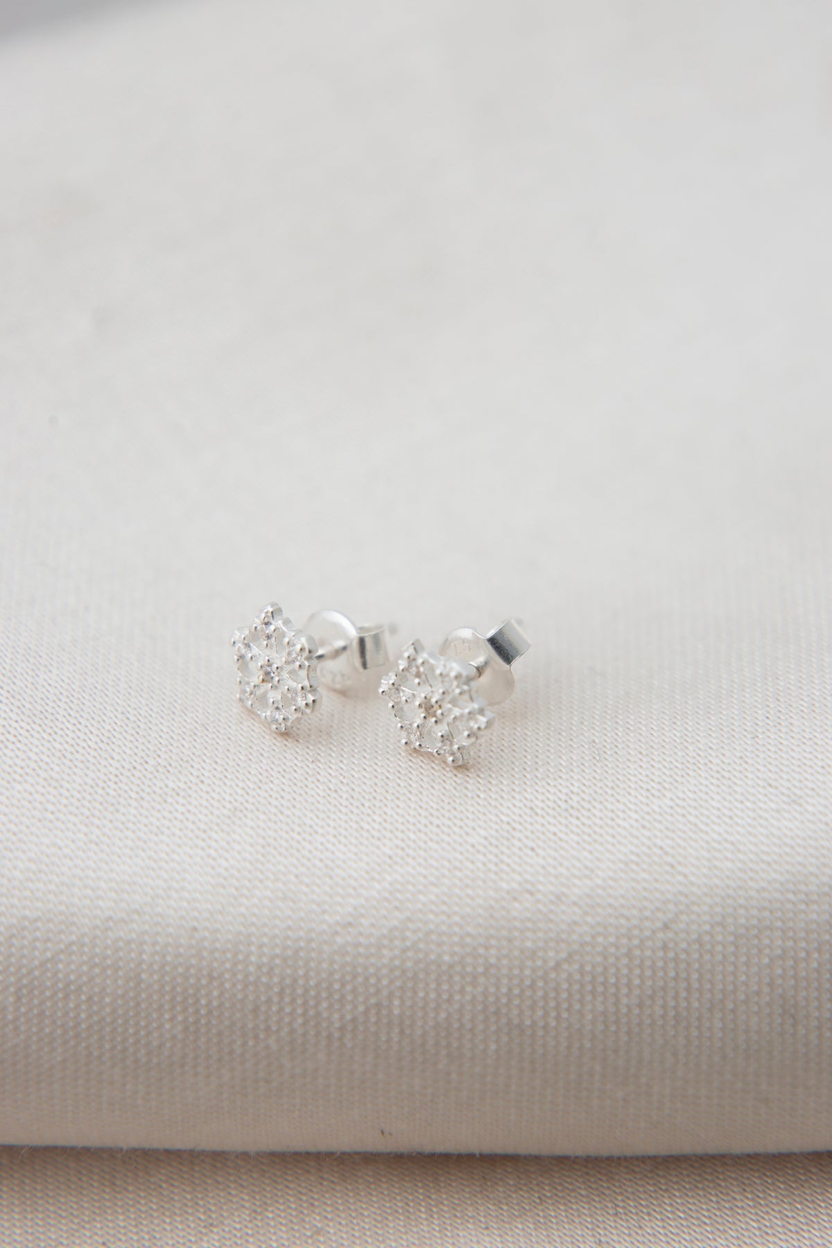 Wholesale Women's 925 Sterling Silver Snowflake Earrings