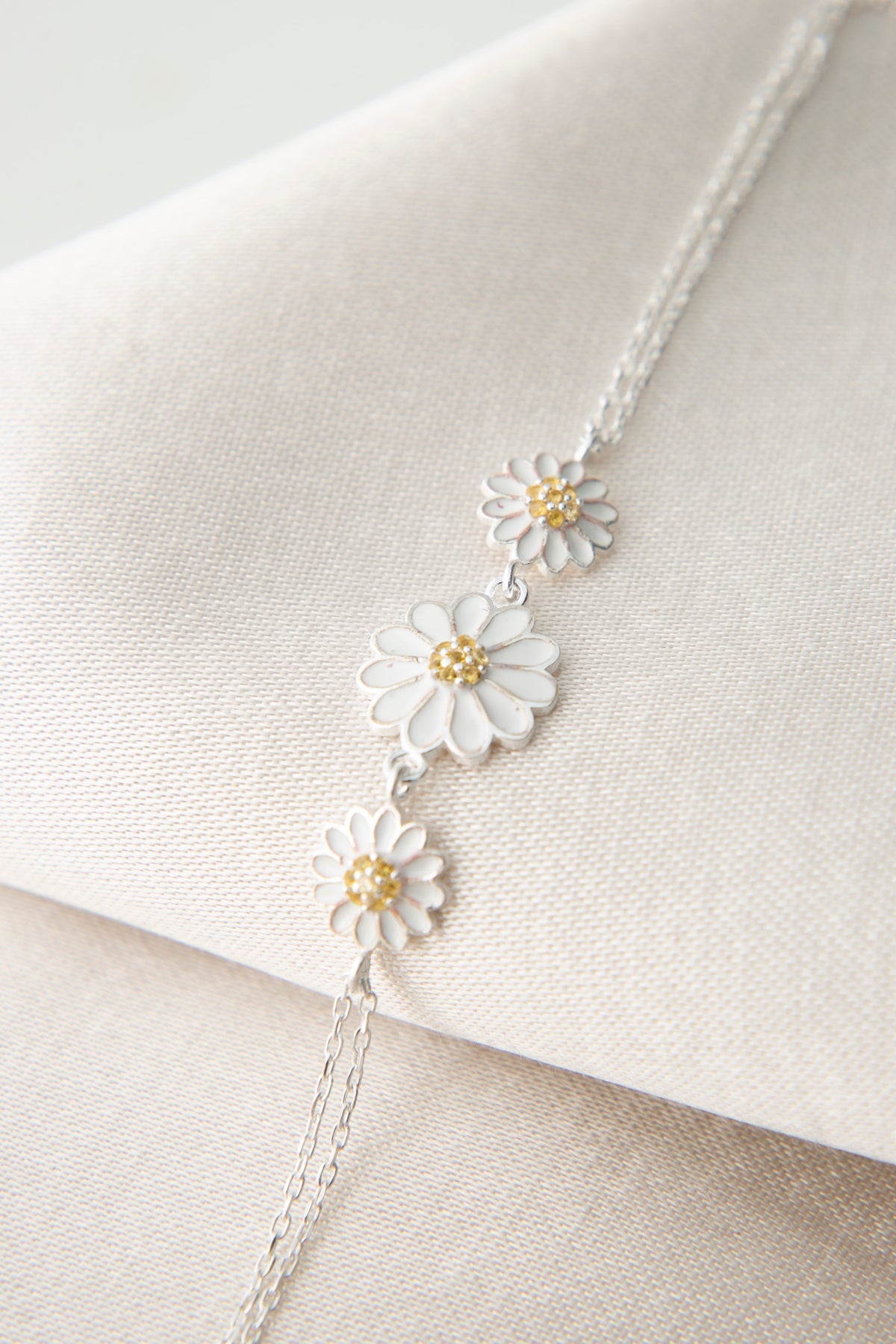 Wholesale Women's 925 Sterling Silver Daisy Bracelet