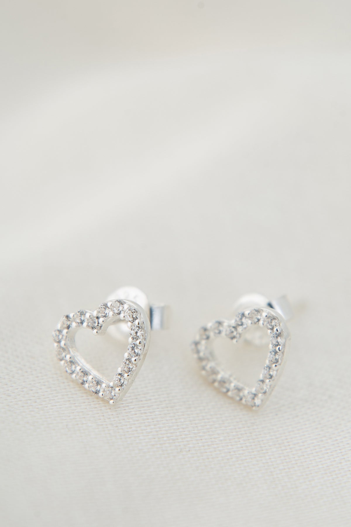 Wholesale Women's 925 Sterling Silver Heart-Shaped Earrings