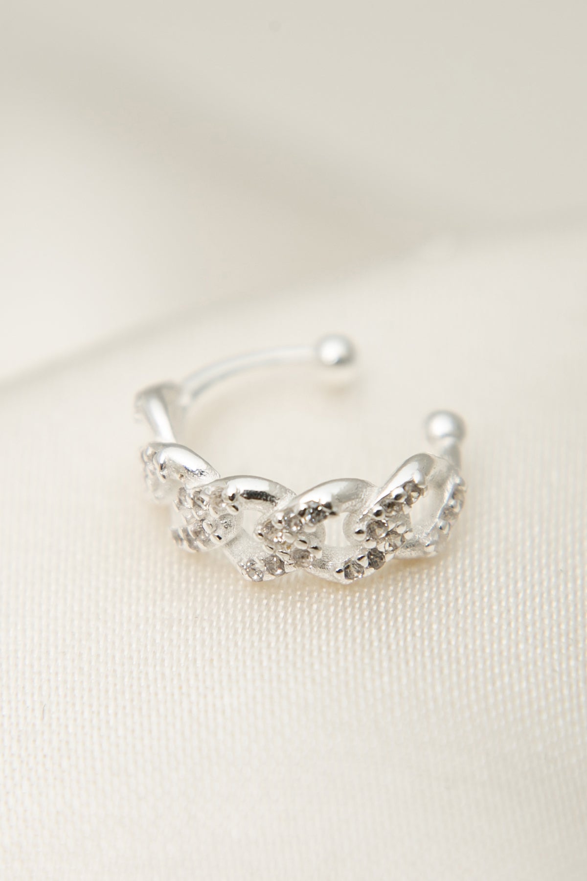 Wholesale Women's 925 Sterling Silver Cartilage Earring with Gourmet Design