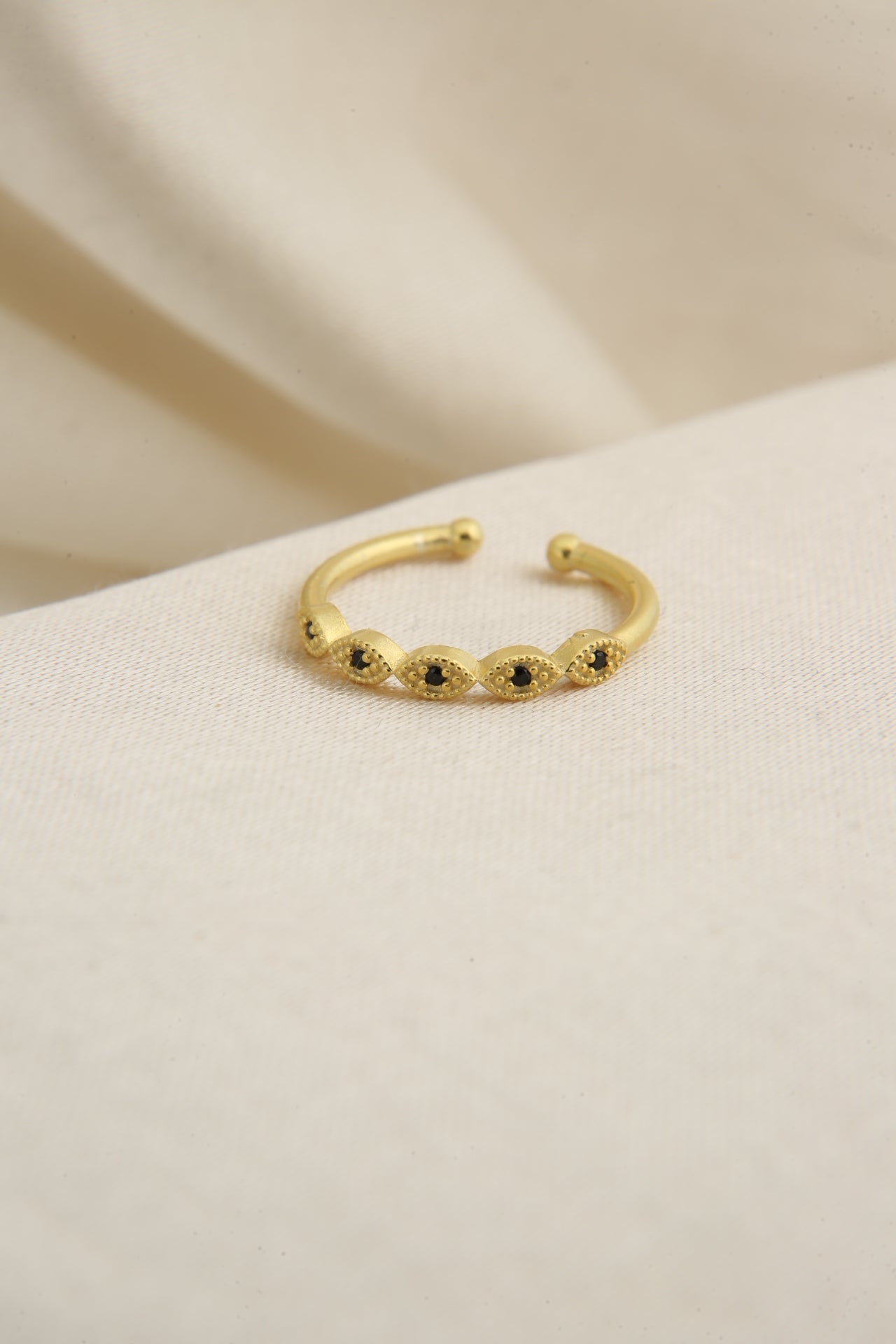 Wholesale Women's Stone Row Eye Model 925 Sterling Silver Ring