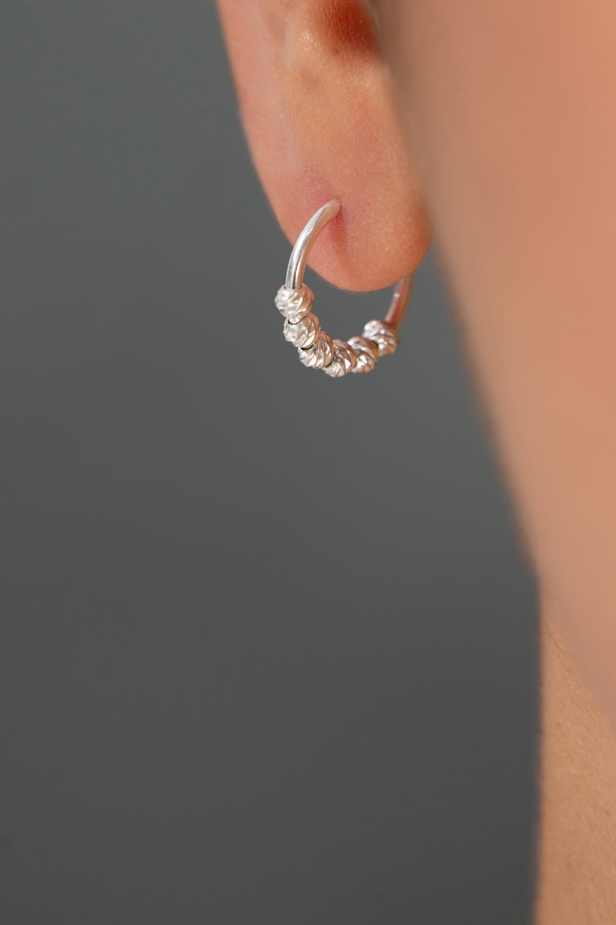 Wholesale Women's 925 Sterling Silver Hoop Earrings with Doric Top Detail