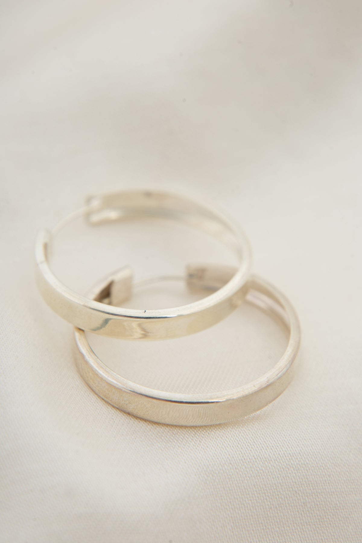 Wholesale Women's 925 Sterling Silver Hoop Earrings