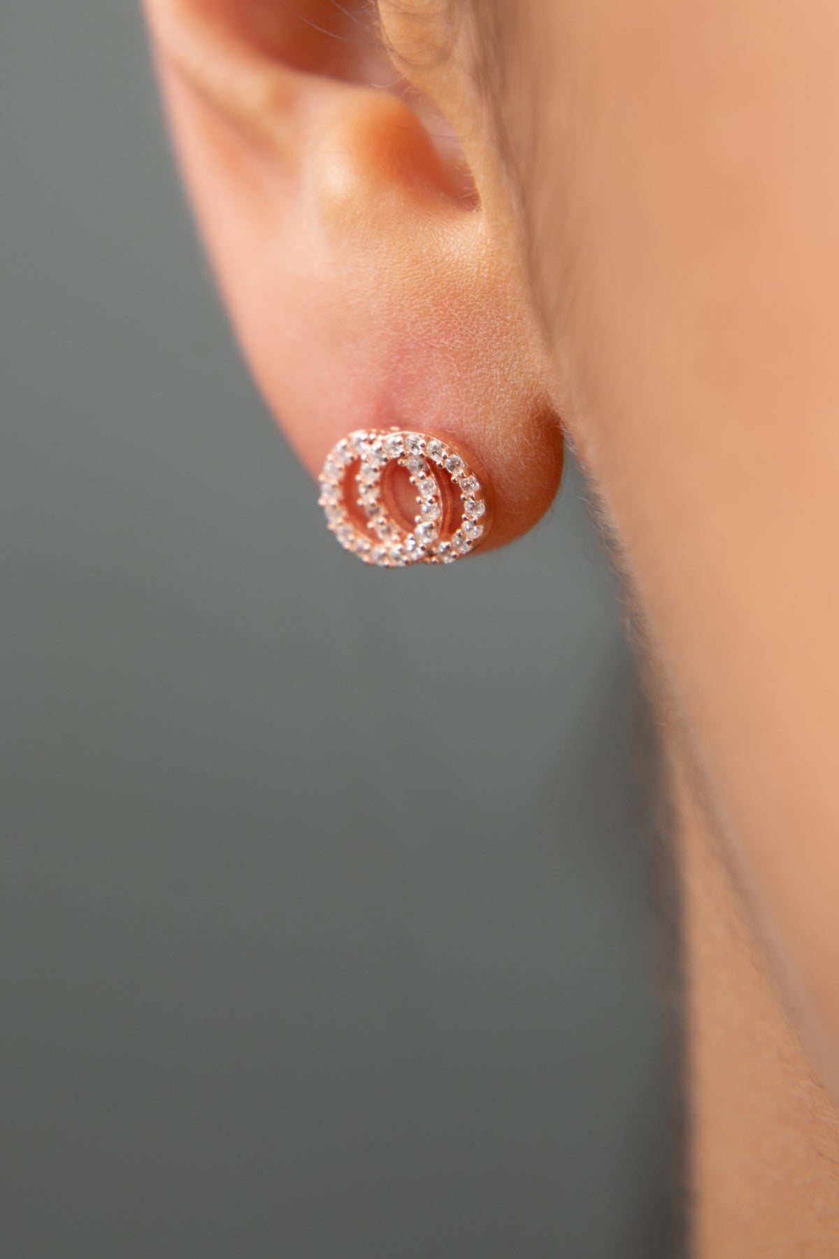 Wholesale Women's 925 Sterling Silver Earrings with Stone Detail Interlocking Hoop Design and Rose Coating