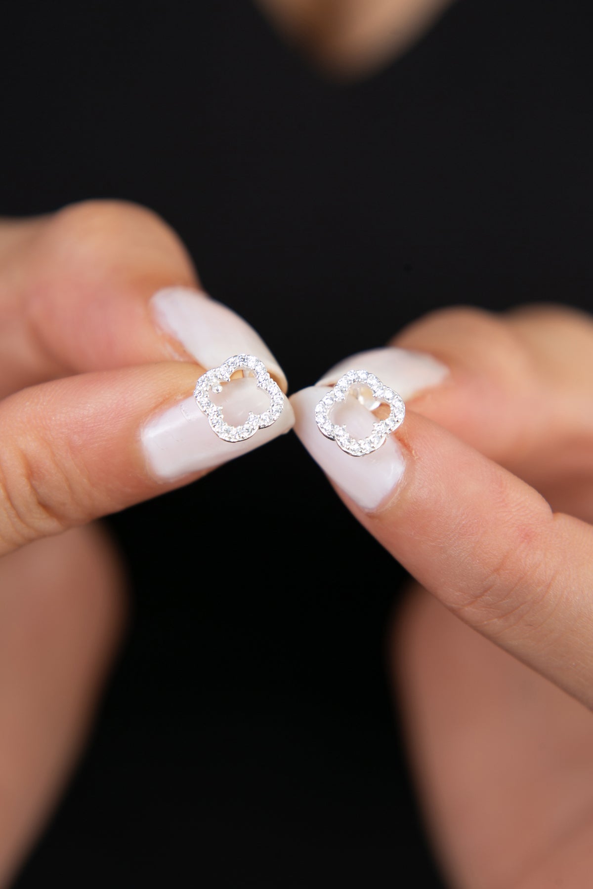 Wholesale Women's Flower Design 925 Sterling Silver Earrings