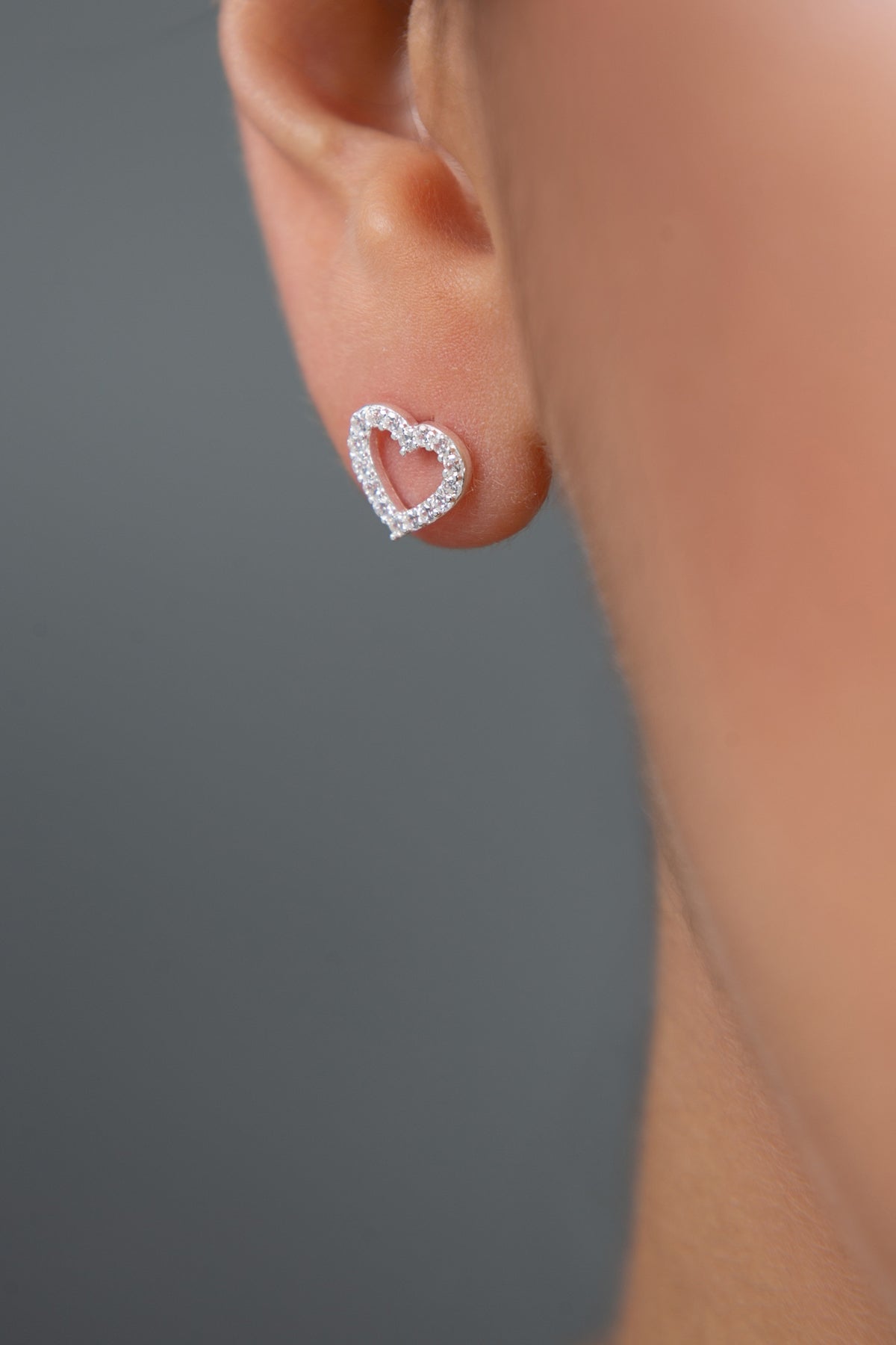 Wholesale Women's 925 Sterling Silver Heart-Shaped Earrings