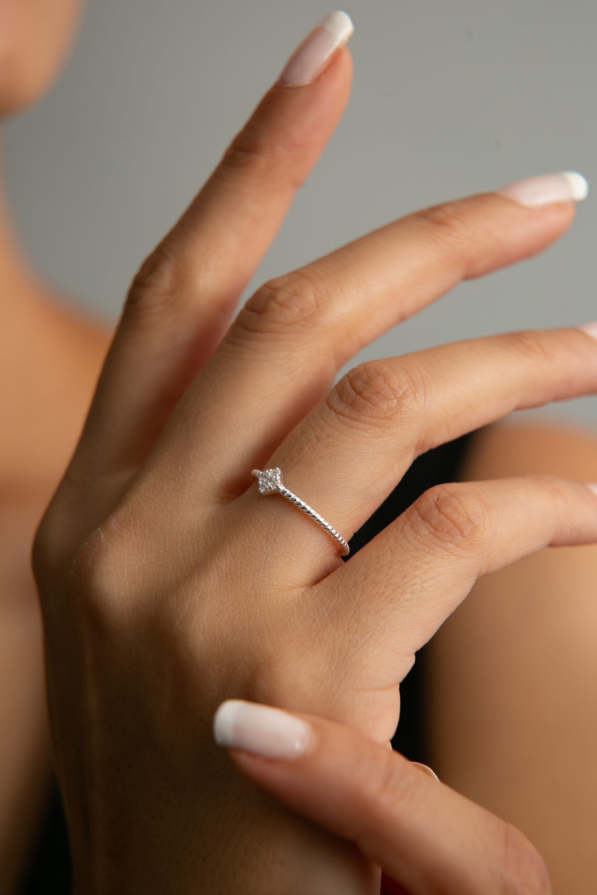 Wholesale Women's Twist Design 925 Sterling Silver Ring