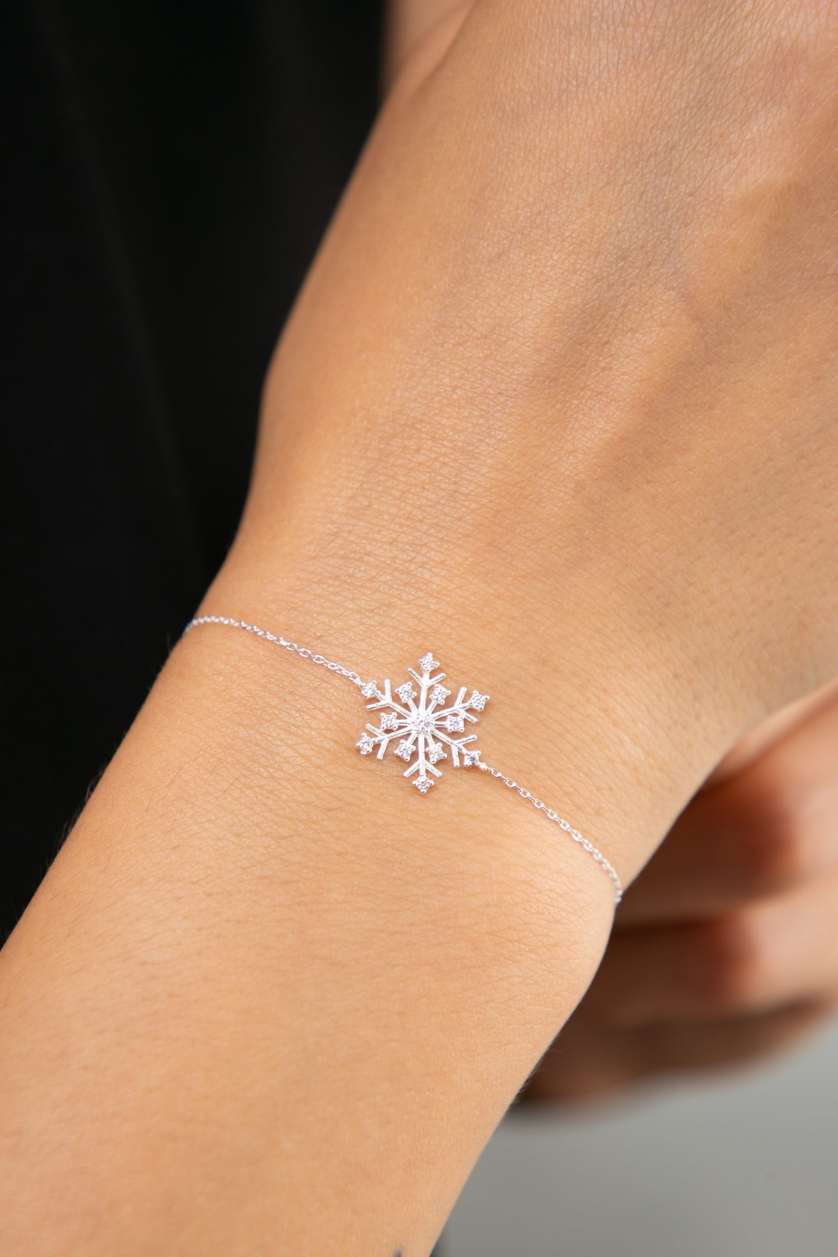 Wholesale Women's 925 Sterling Silver Snowflake Bracelet