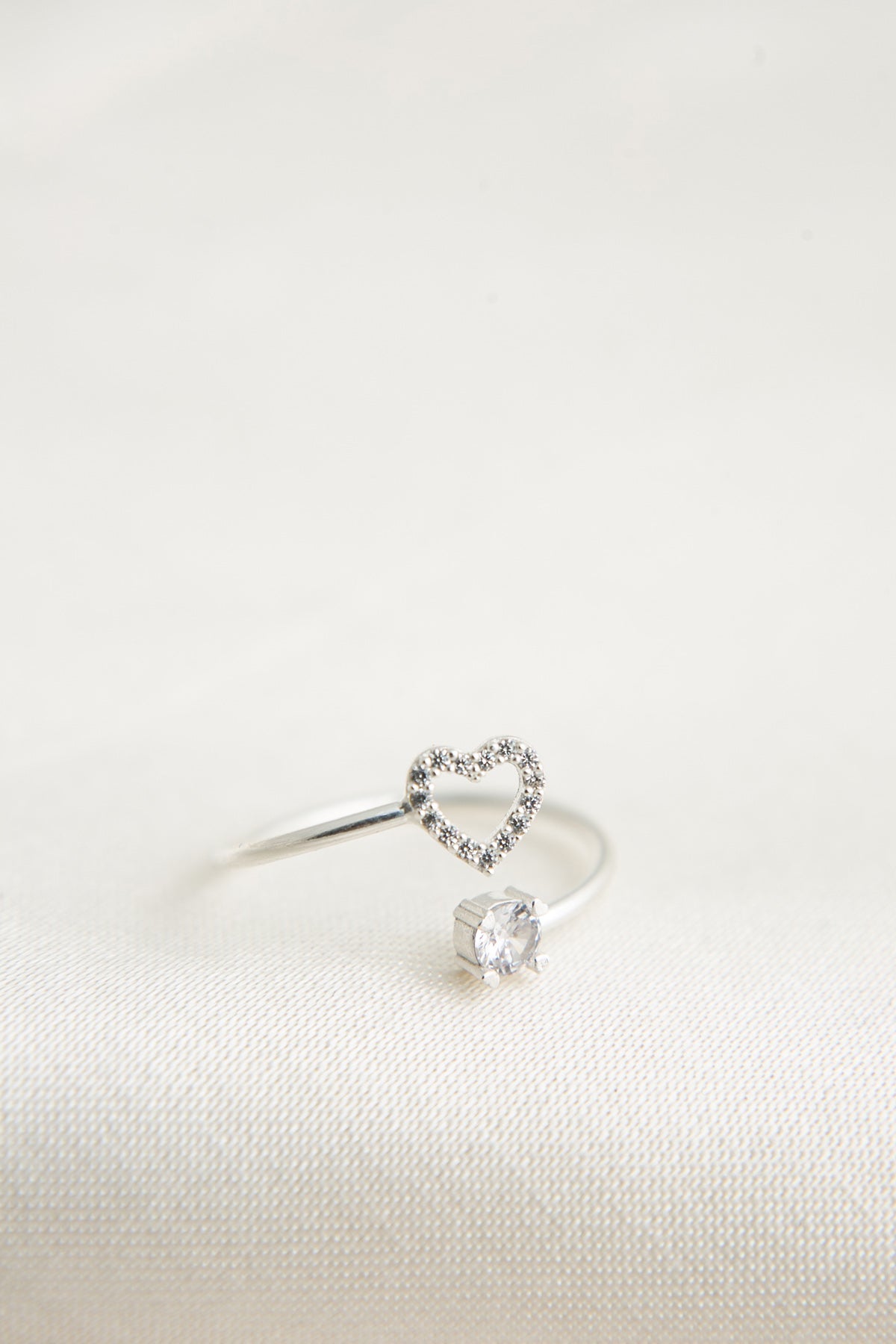 Wholesale Women's 925 Sterling Silver Heart Detail Ring