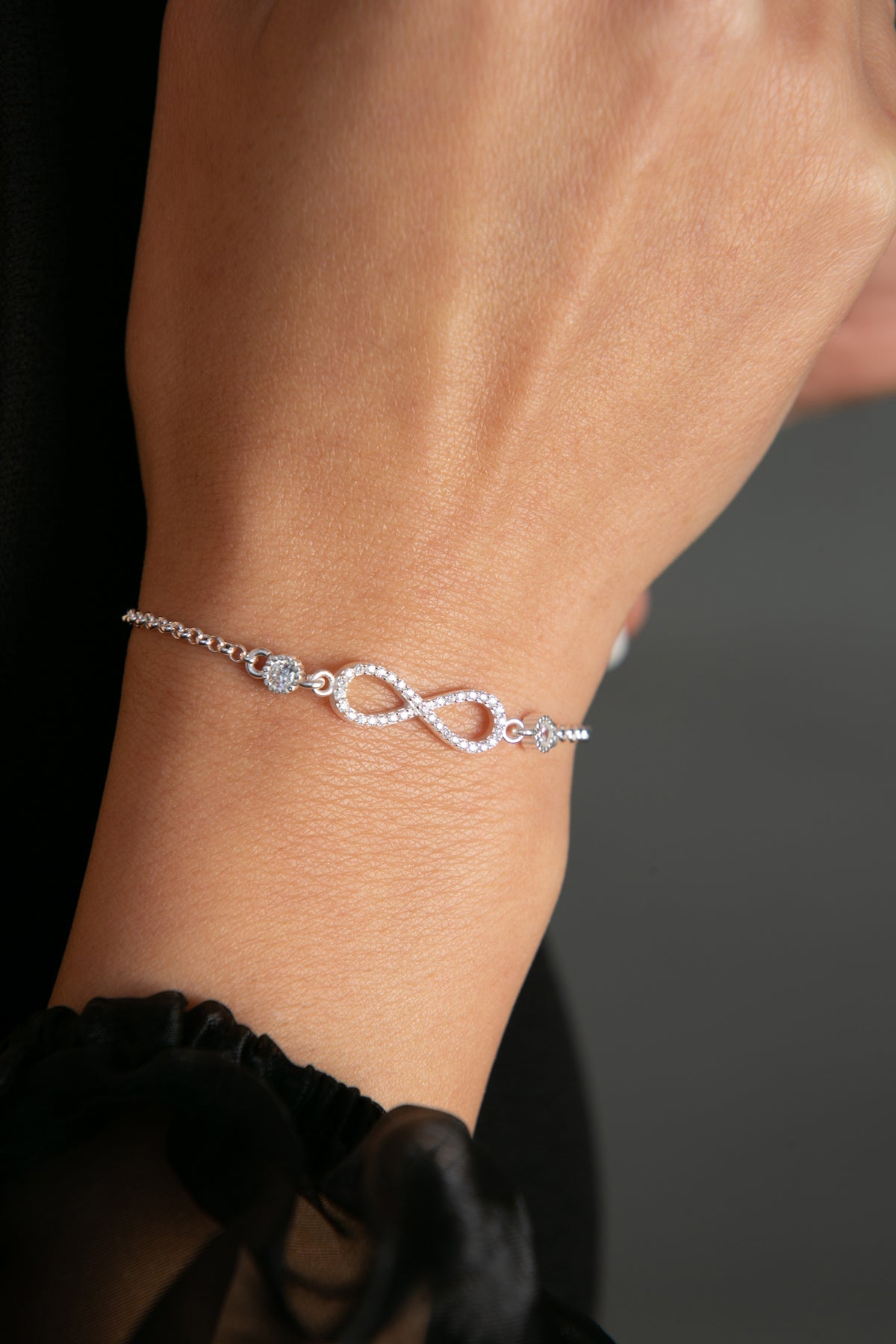 Wholesale Women's Rhodium-Plated Infinity Model 925 Sterling Silver Bracelet