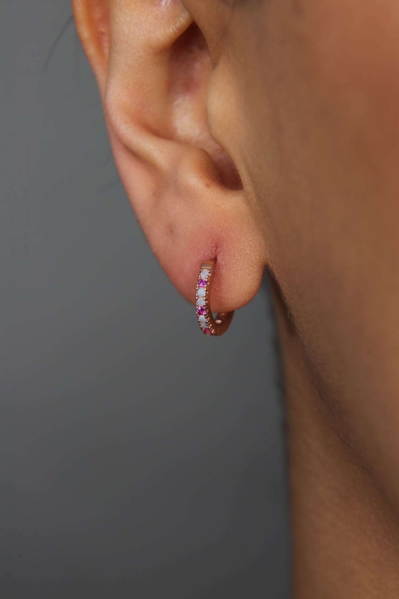 Wholesale Women's 925 Sterling Silver Hoop Earrings with Stones