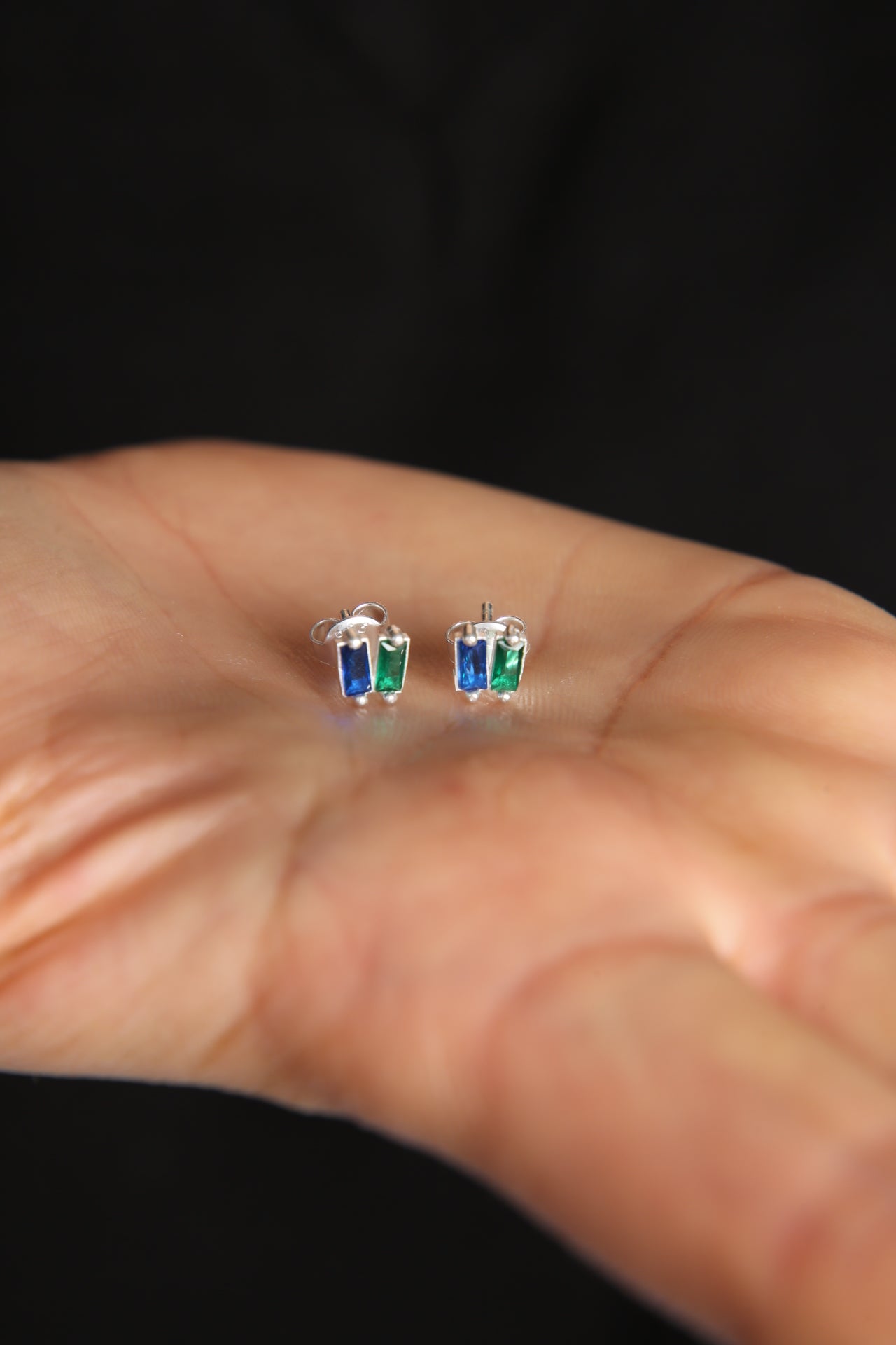 Wholesale Women's Colorful Baguette Stone Minimal Model 925 Sterling Silver Earrings