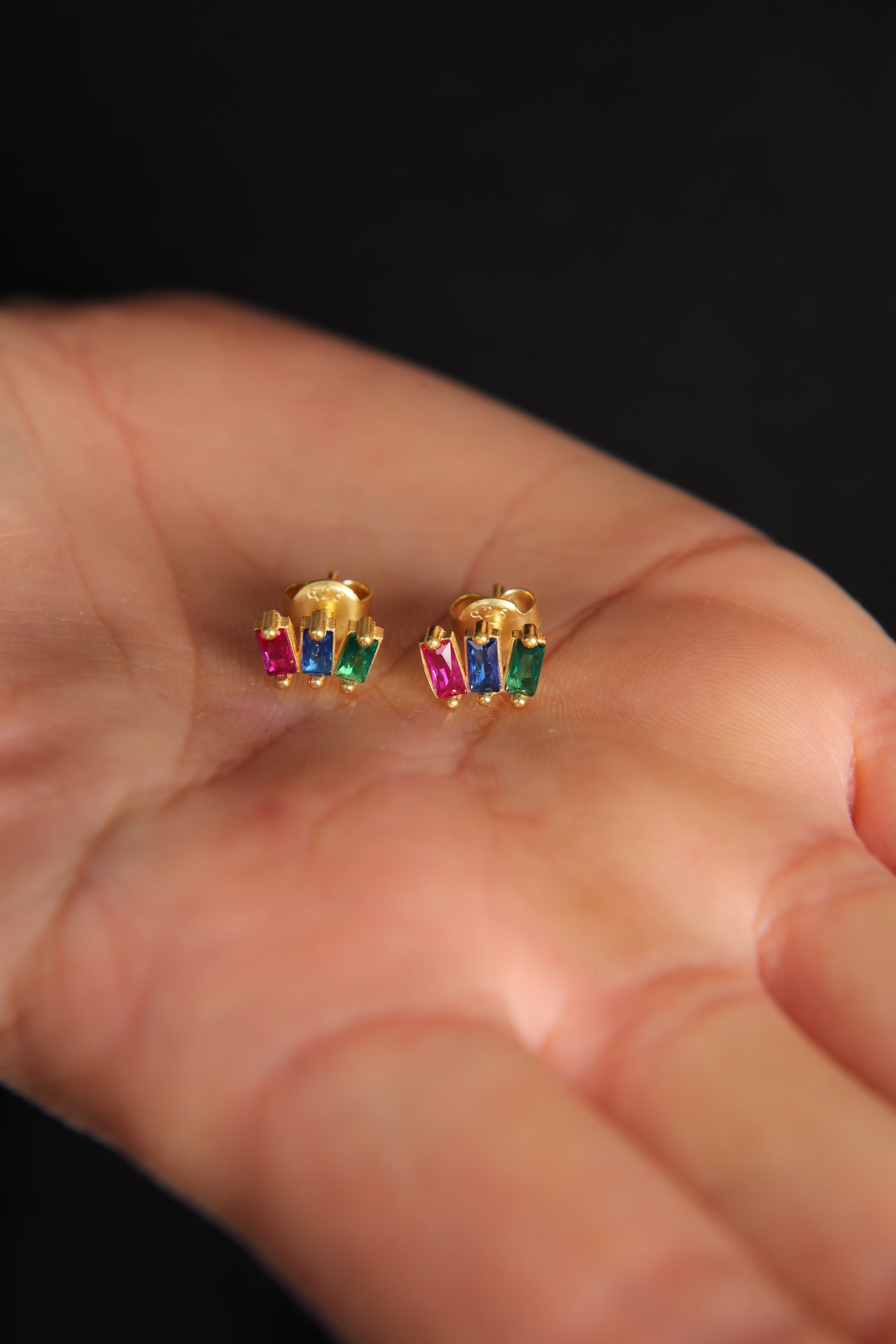 Wholesale Women's Colorful Baguette Stone Minimal Model 925 Sterling Silver Earrings